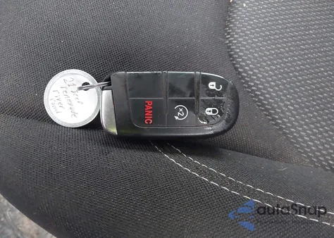 2021 Jeep Renegade Jeepster 4X4 из США, поврежденный, VIN ZACNJDAB7MPM30857